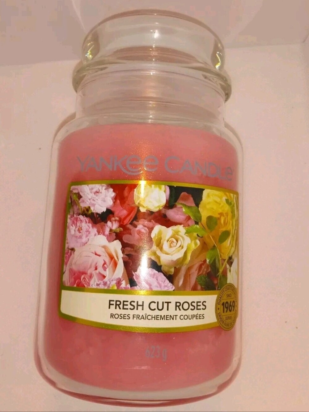 NEW YANKEE CANDLE 623g (22 OZ) FRESH CUT ROSES Europe Edition, Mom Gift Flowers